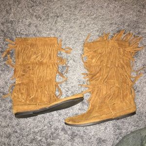 Minnetonka Tall Moccasin Boots