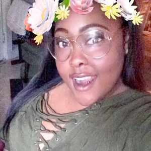 Meet your Posher, Ariel