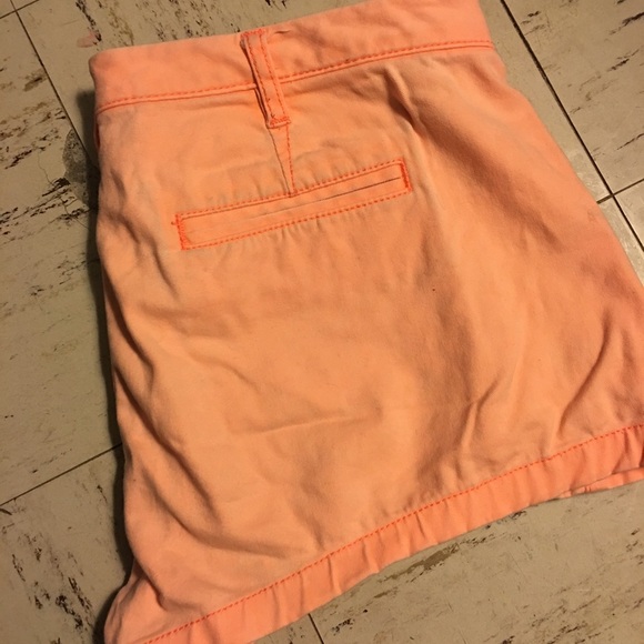 Shorts! Great price! - Picture 2 of 2