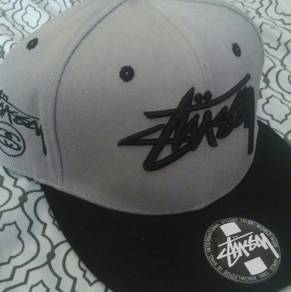 Stussy snapback hat