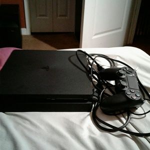 PlayStation 4 including games
