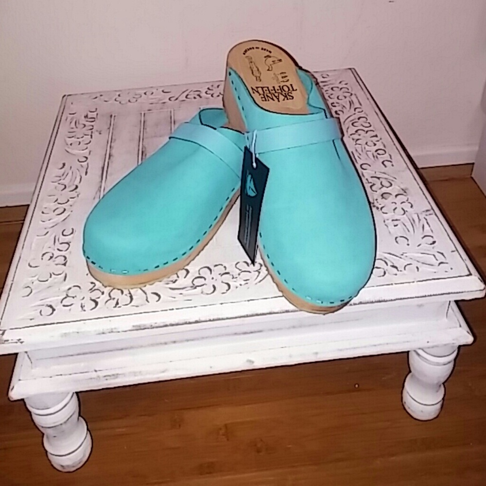 Beautiful Turquoise Clogs from Sweden. Euro 39