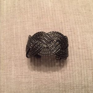 Express cuff bracelet