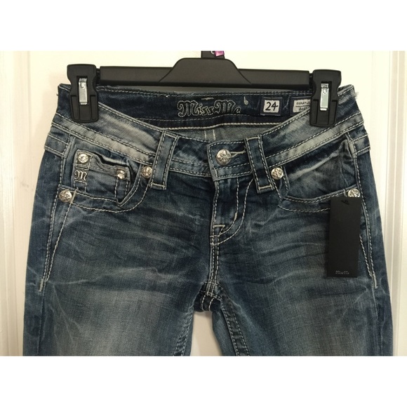 SOLD📌Miss Me Jeans Light Wash Signature Boot Cut - Picture 2 of 7