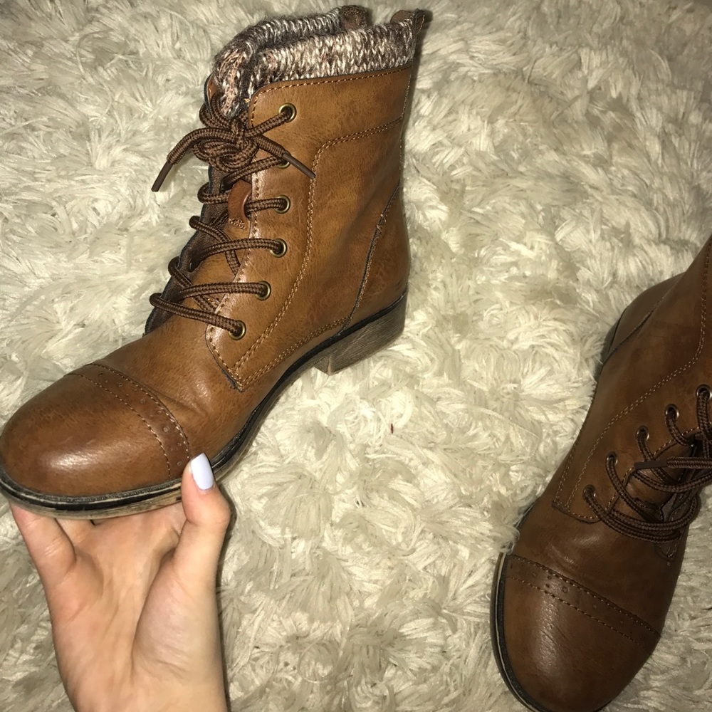 combat boots - Picture 3 of 4
