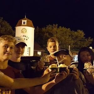 Meet your Posher, Sam