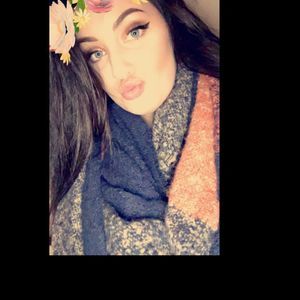 Meet your Posher, Sarah