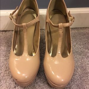 Steve Madden blush color strappy heels