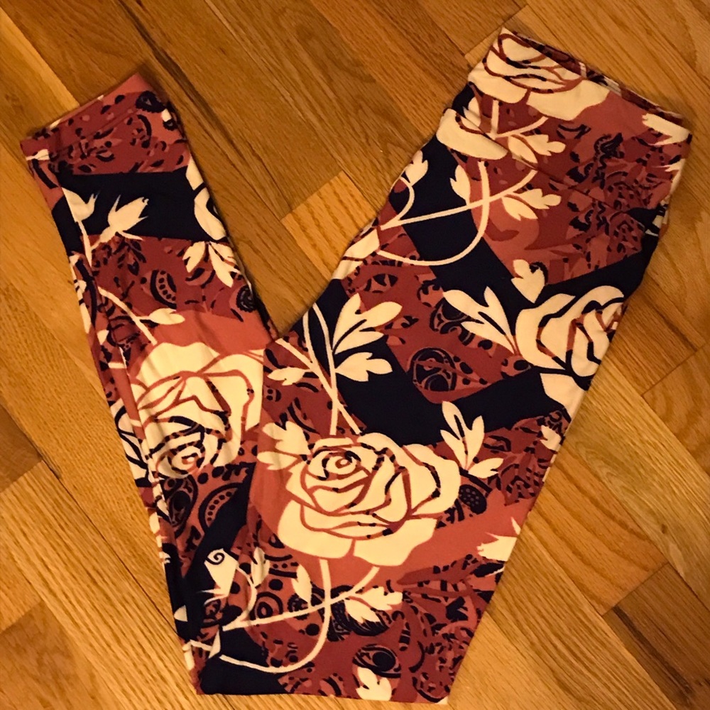 Brand new OS LuLaRoe Disney Roses Leggings!!