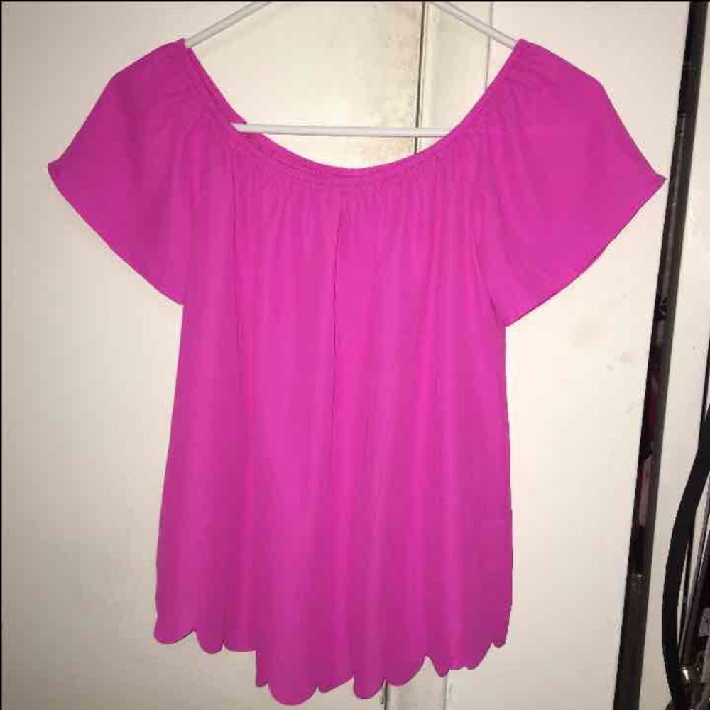 Cute pink top