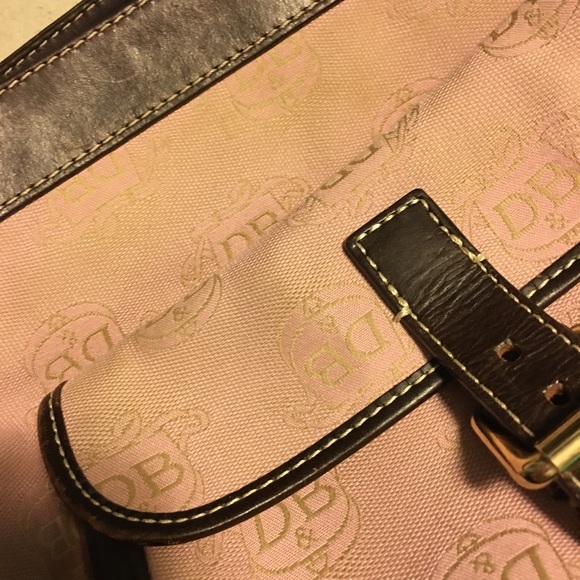 Original Dooney & Bourke hand bag! - Picture 2 of 3