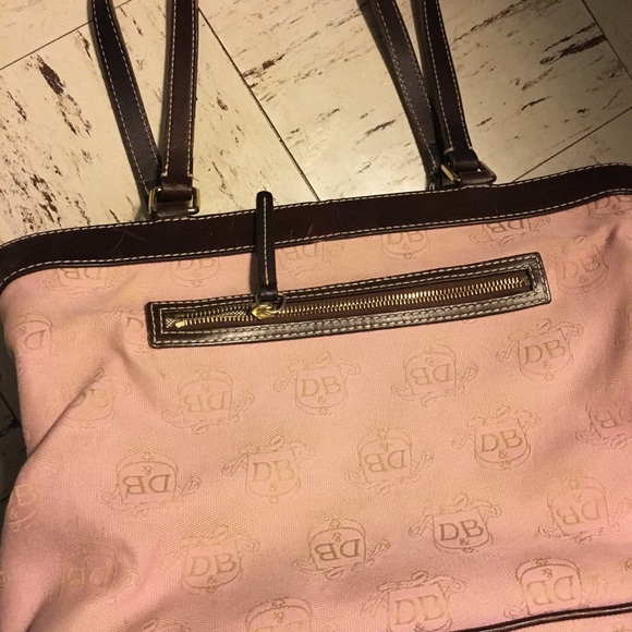 Original Dooney & Bourke hand bag! - Picture 3 of 3