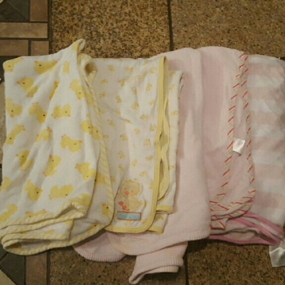 NB clothes bundle - Picture 2 of 4