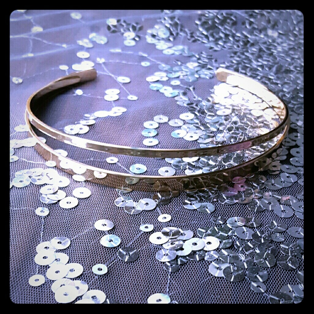 Gold Cutout Choker