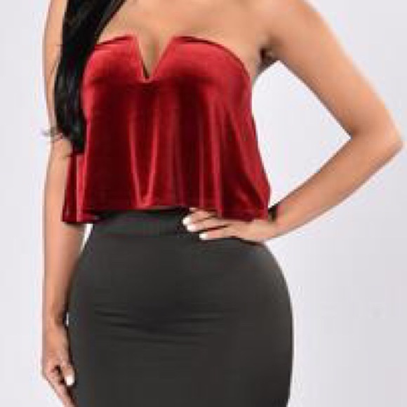 Fashion Nova Tops - Fashion nova dream in the stars crop top
