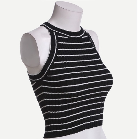 Black Stripped Crop Tank Top - Picture 3 of 3
