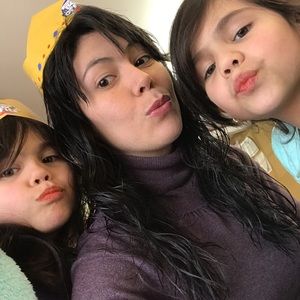 Meet your Posher, Yessenia