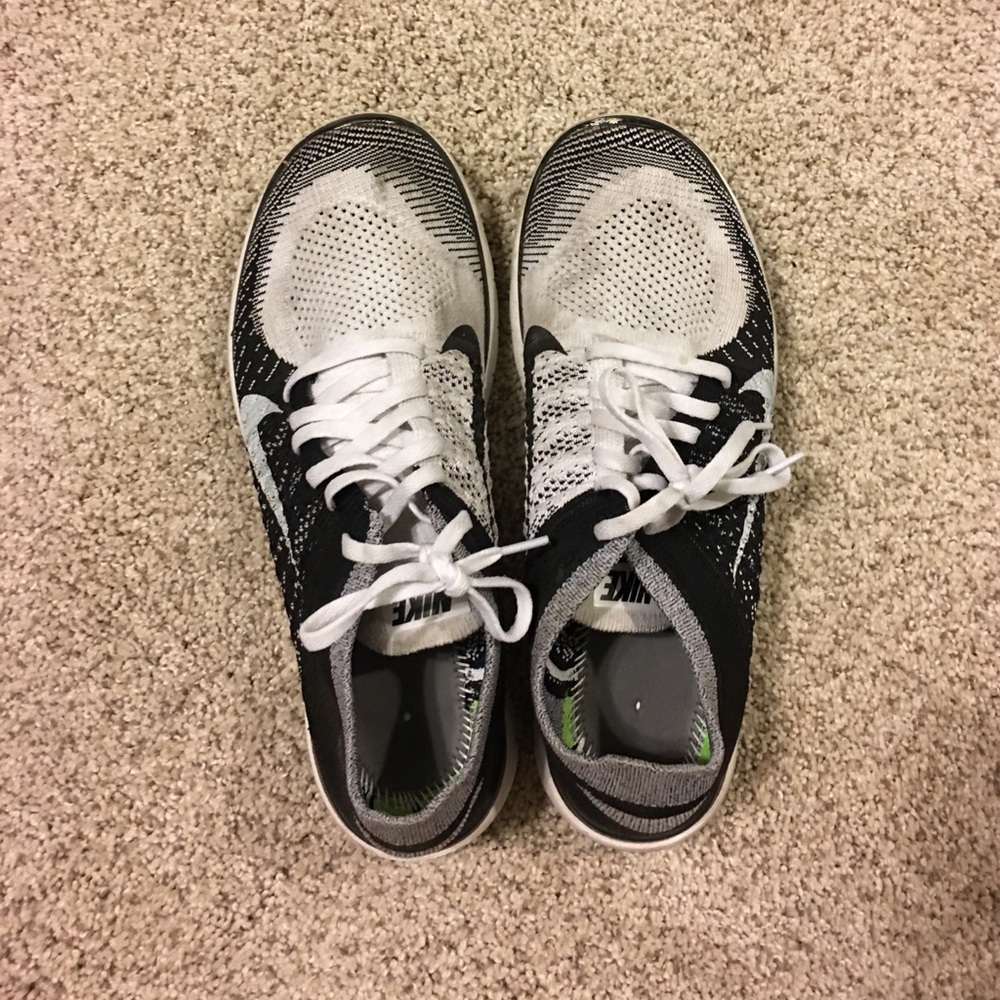 Men's Nike flynits !