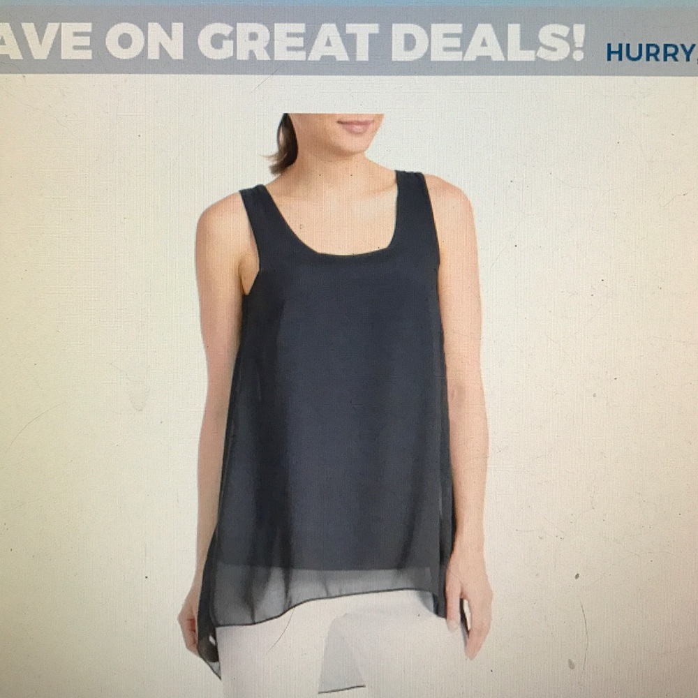 Cupio sleeveless scoop Neck hi low hem 2 layer