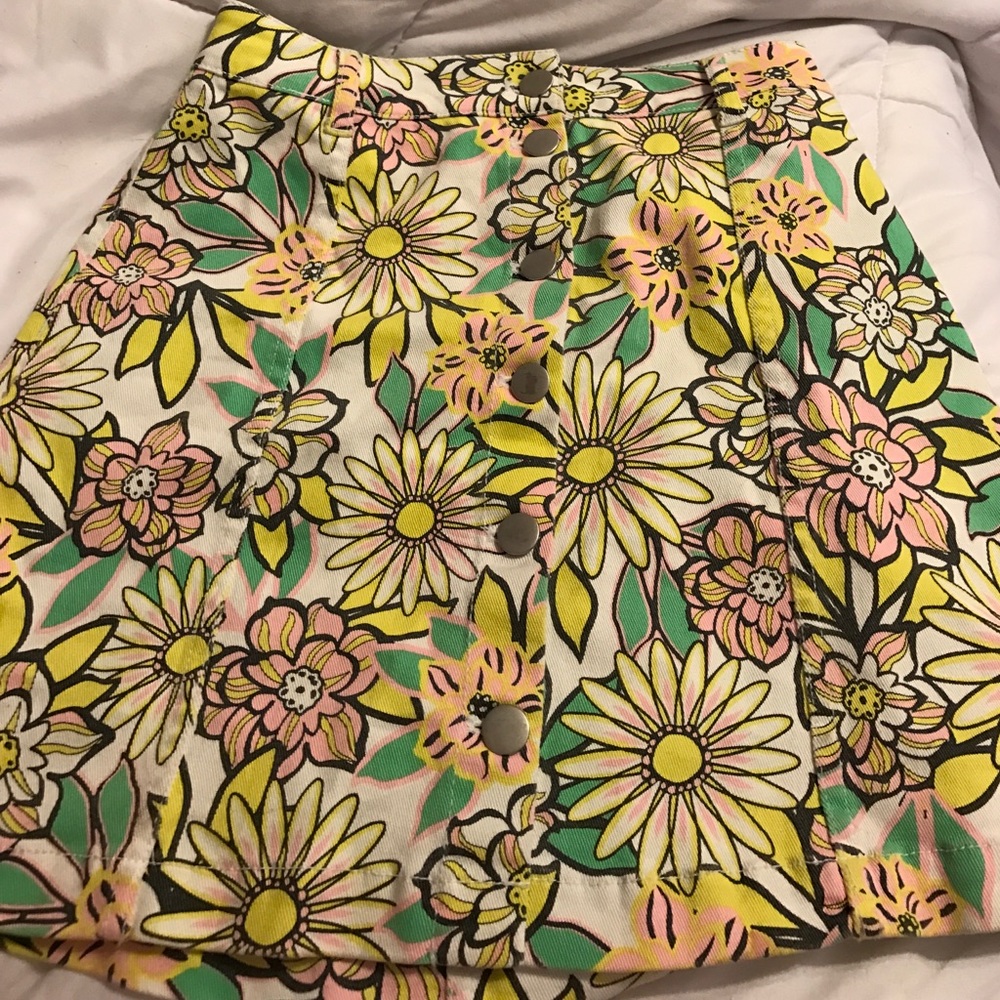 Floral print skirt