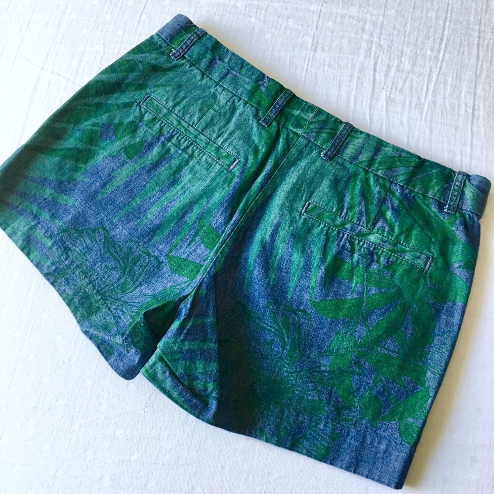 {GAP} Tropical Leaf Frond Shorts - Picture 2 of 5