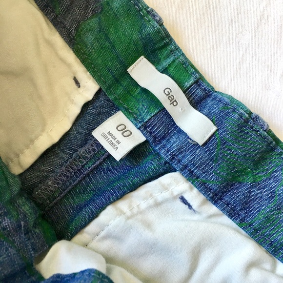 {GAP} Tropical Leaf Frond Shorts - Picture 3 of 5