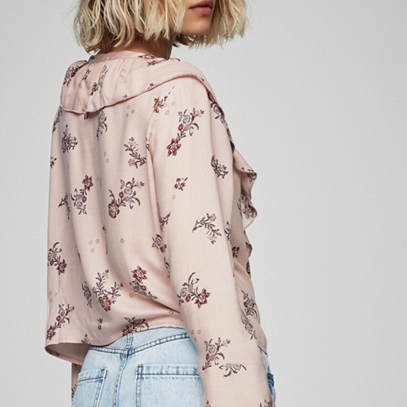 ✂️CLEARANCE | Floral Bell Top - Picture 3 of 7