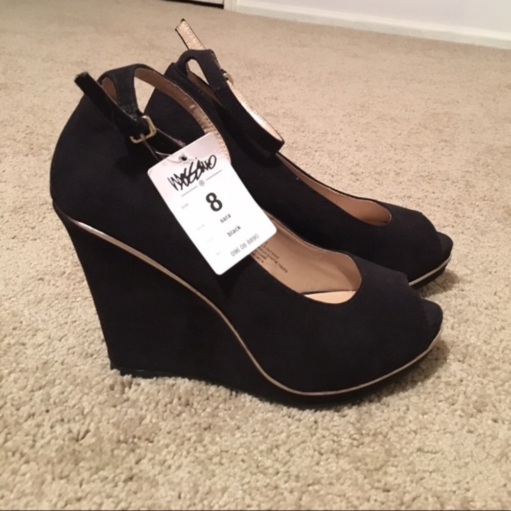 Mossimo Open Toe Wedges - Picture 2 of 6