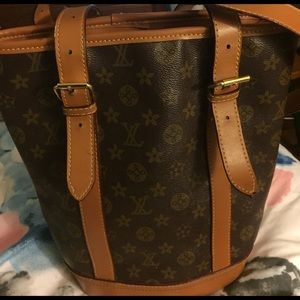 Louis Vuitton handbag I'll take $60