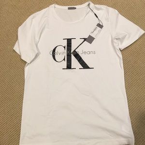 Calvin Klein T Shirt