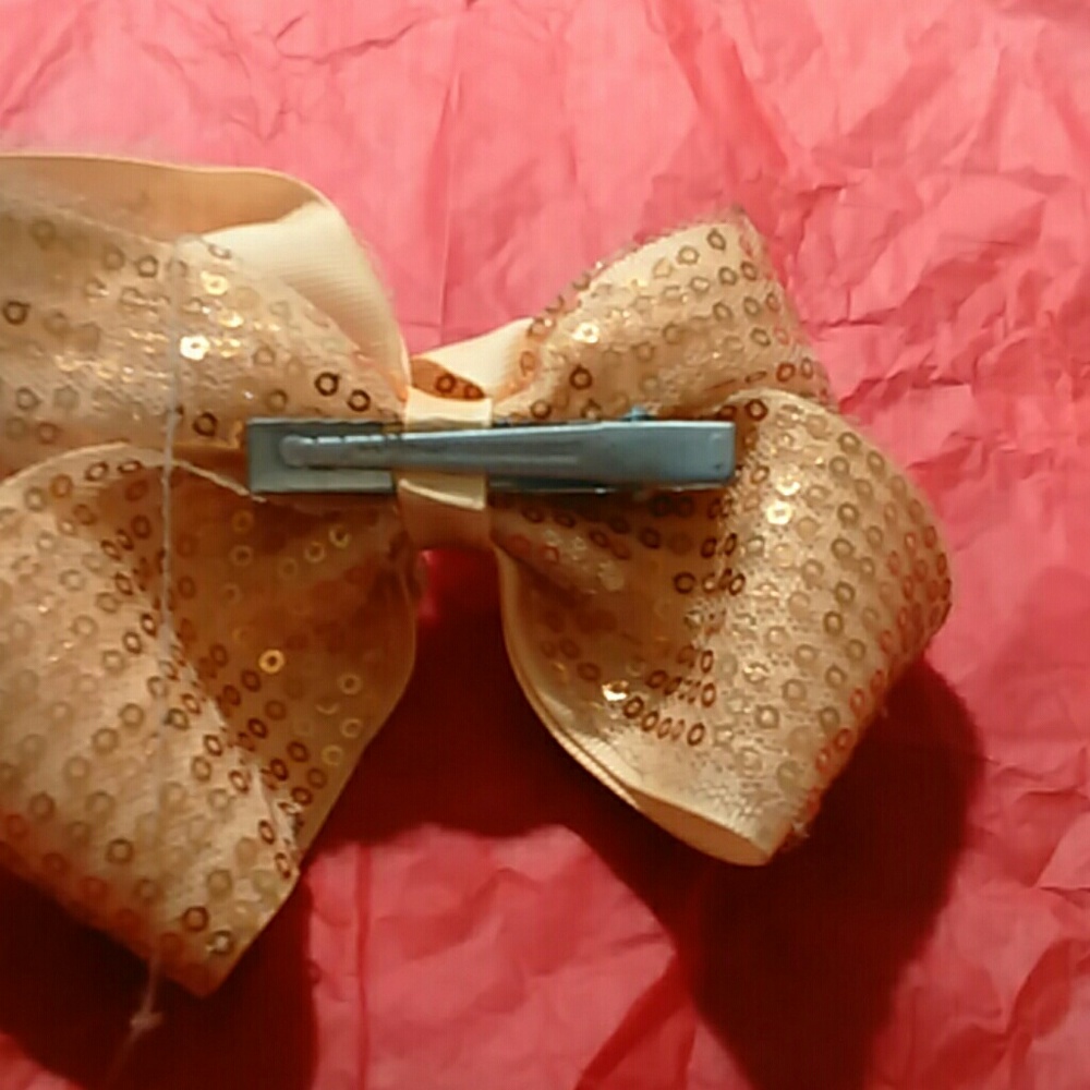Hairbow - Picture 2 of 2