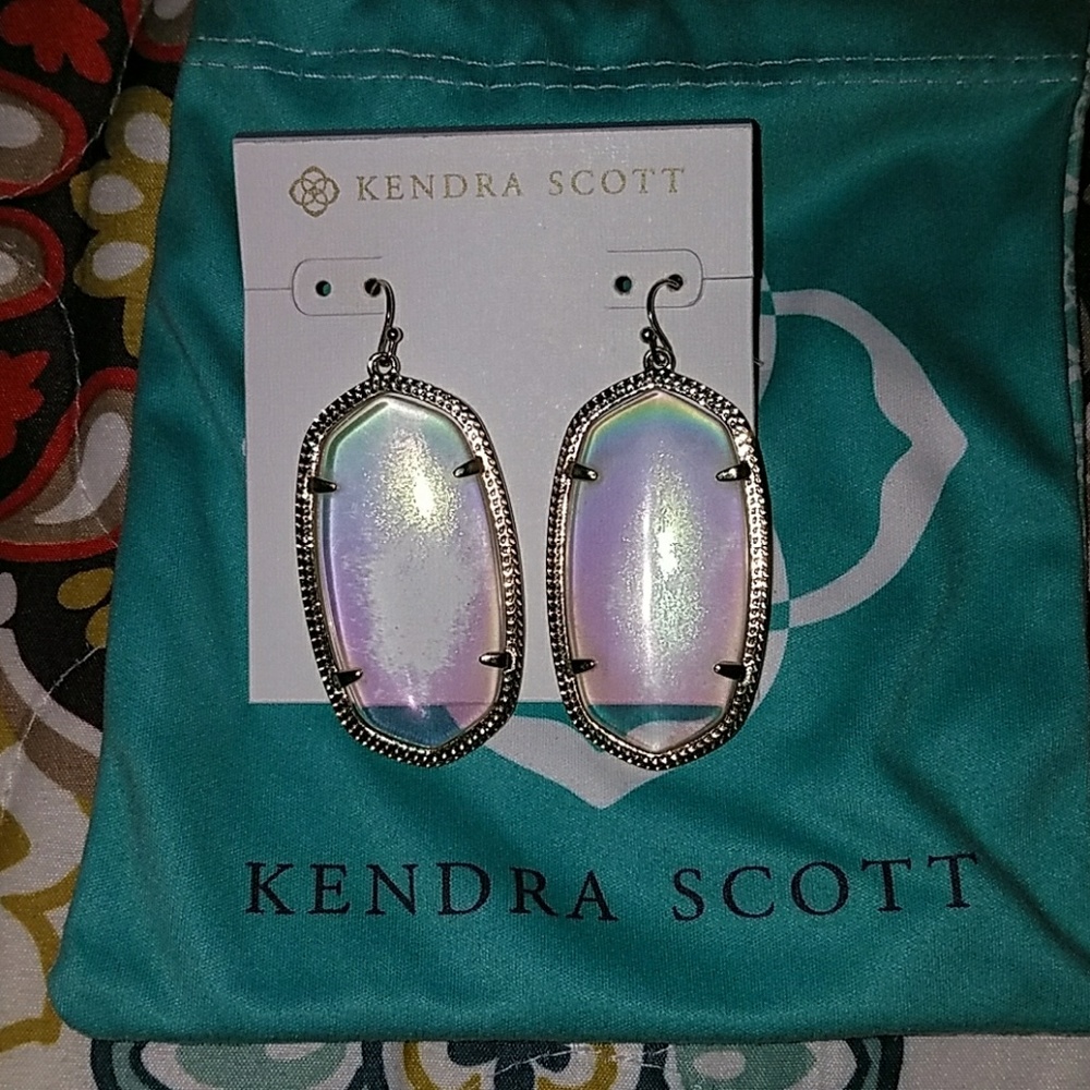 Kendra scott