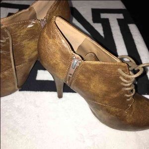 Gorgeous brown lace ups ankle heels