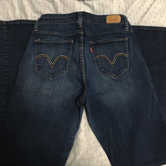 Levi's - Picture 4 of 4