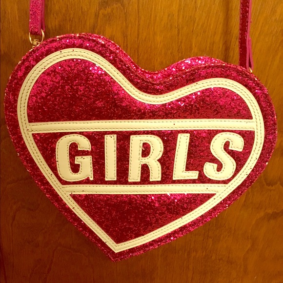 Skinnydip London Handbags - ❤️Sale❤️ Skinnydip London pink glitter heart purse