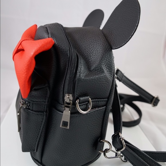 Backpack - Picture 2 of 3