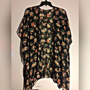 Gorgeous Lightweight Floral Kimono