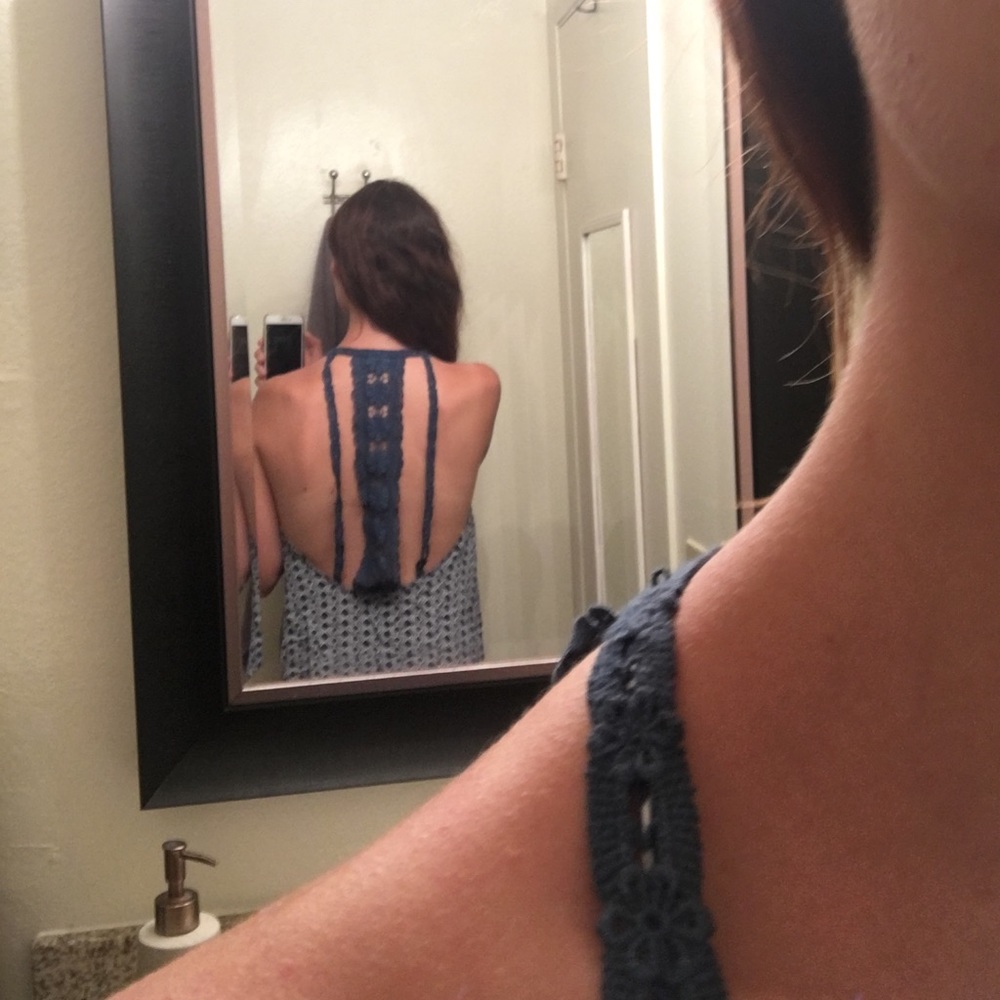Blue pattern dress - Picture 2 of 3