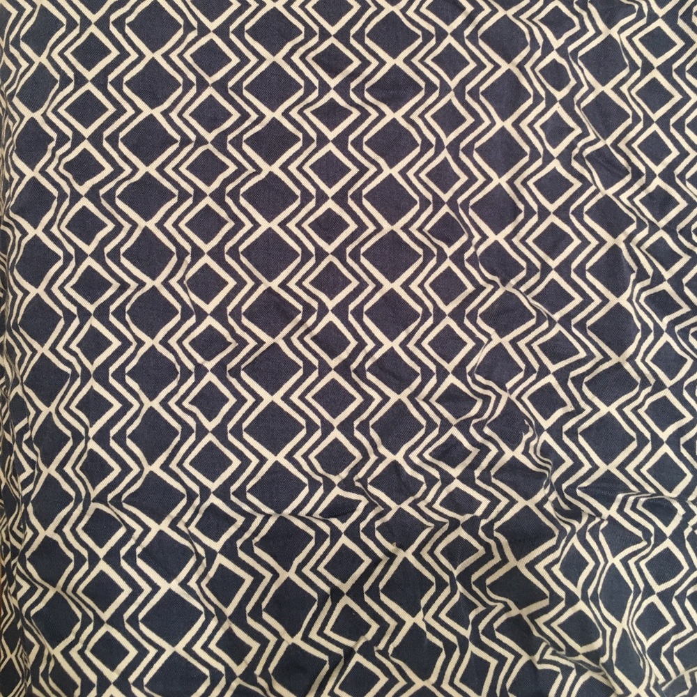 Blue pattern dress - Picture 3 of 3