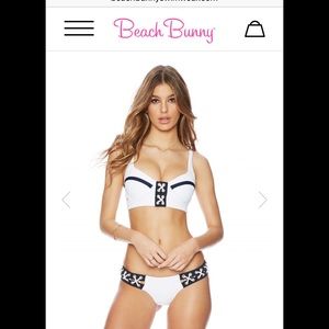 Beach Bunny bikini top brand new
