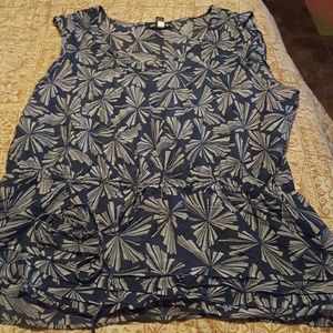 Cute banana Republic shirt