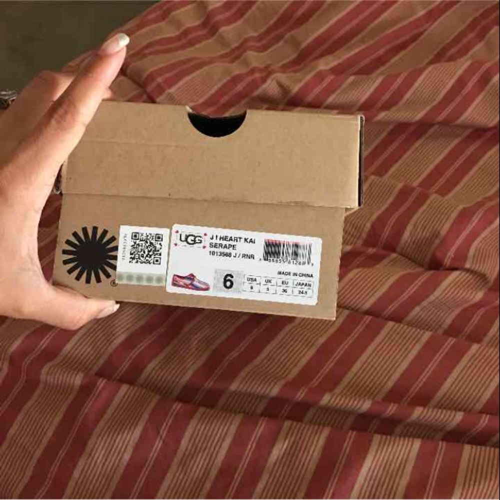 UGG J HEART KAI SNEAKERS