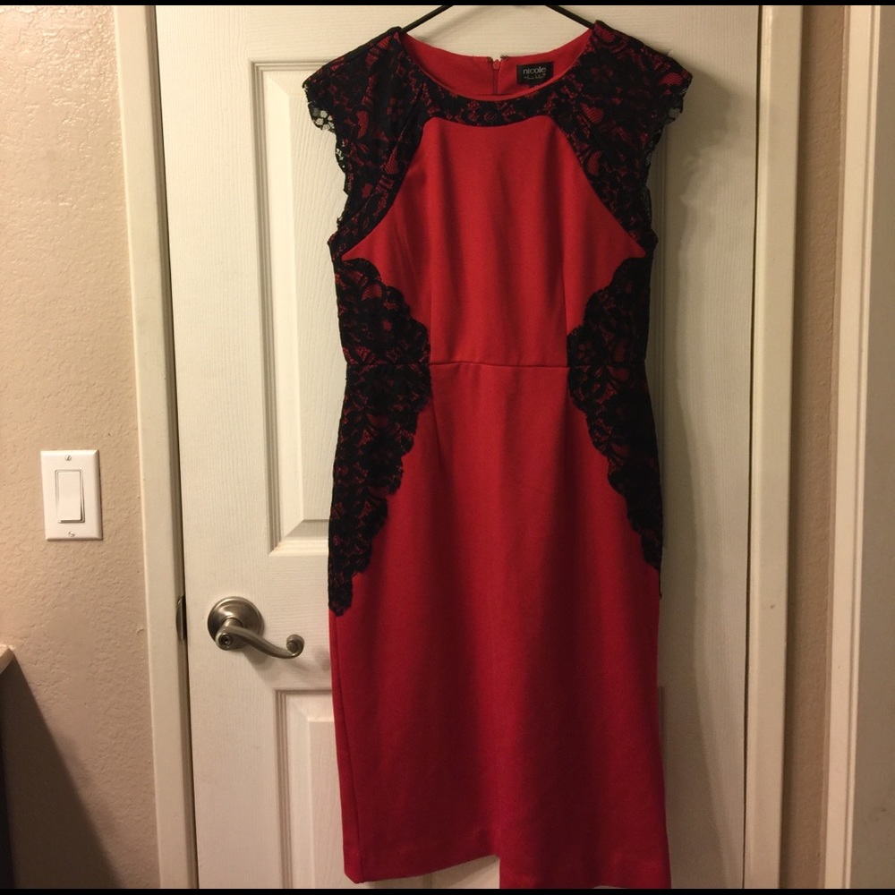 Nicole Miller Women's Red Dress