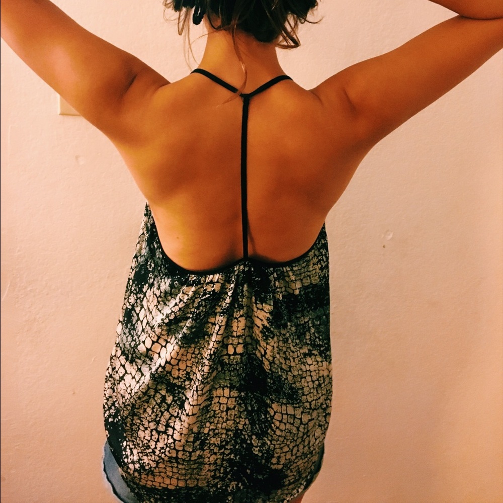 Silky Low V Zip Up Too