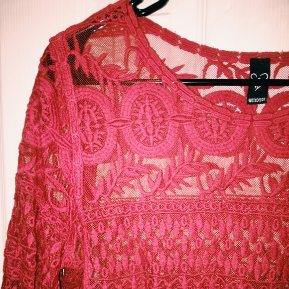 See-through red sheer crop top - Picture 4 of 4