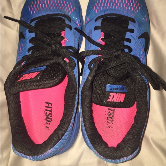Hot Pink and Blue Nike Zoom Structure 17 - Picture 5 of 7