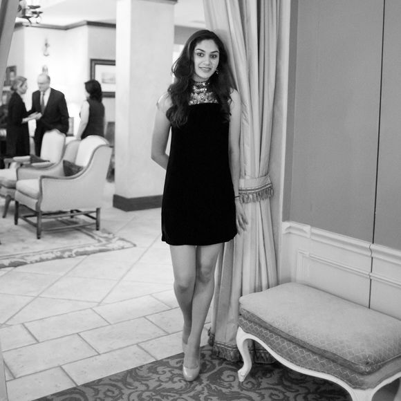 Meet your Posher, Mariam - Picture 1 of 1