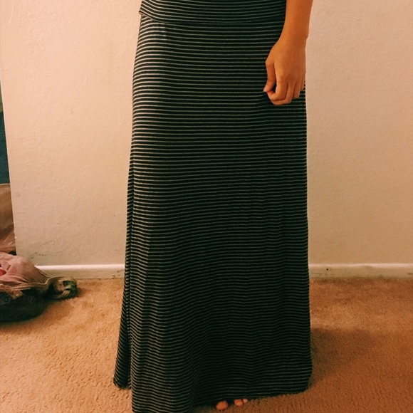 Comfy striped floor length maxi skirt - Picture 2 of 3