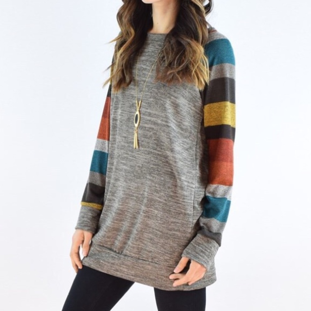 Long  light sweater shirt - Picture 2 of 4