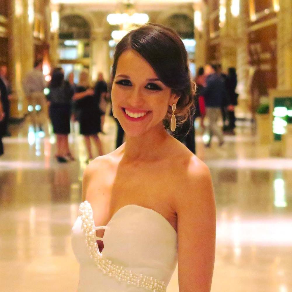 Meet your Posher, Lais